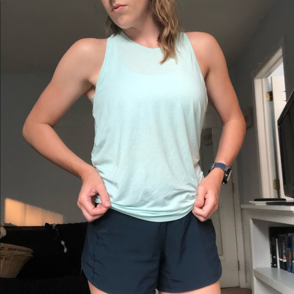 Gap Fit Tie Tank - Picture 4 of 5